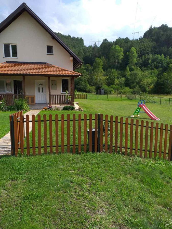 Apartmani Petar موكرا غورا المظهر الخارجي الصورة